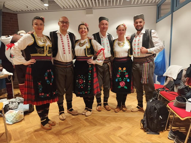 Dve scene, jedna tradicija: Folkloraši KUD „Srbija“ iz Hanovera očarali publiku Foto: Srbija Hanover